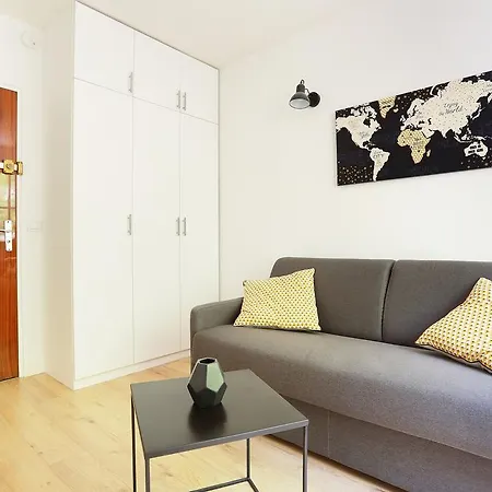 Apartment Studio Arc De Triomphe / Av Kleber / 16e