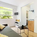 Studio Arc De Triomphe / Av Kleber / Paris 16E